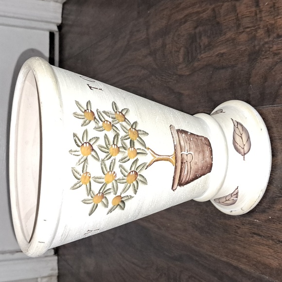 Kirklands  pottery paint - Picture 1 of 11